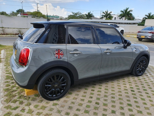 Mini Cooper 2018 Black Street