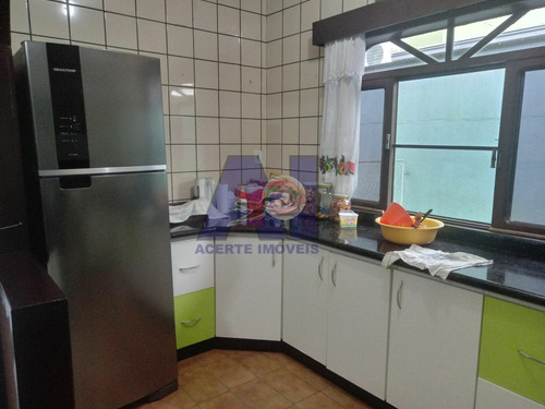 Imagem 7 de 17 de Casa À Venda No Bairro Jardim Iririú - Joinville/sc - 111