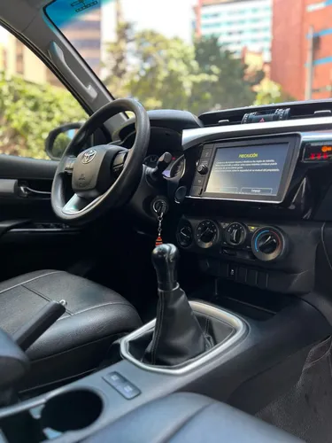 Toyota Hilux 2.4l
