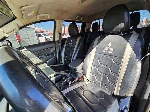 Mitsubishi L200 L200 D/c 2.4 Work Cr 4x2 Wf Doble Airbag Cc