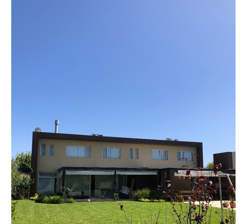 Remanso | 5 Dorm | 6 Baños | Lote 1150m2 | 360m2 | Financio