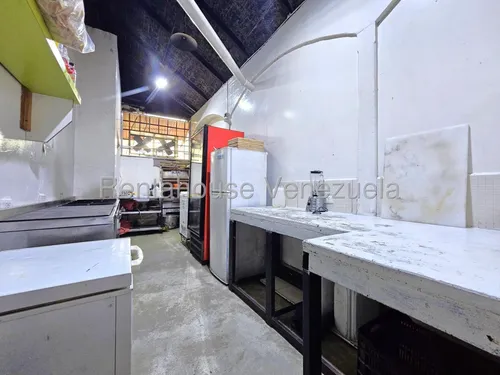 Maria E. Vende Negociable!! Excelente Inversión !!! Negocios De Alimentos Y Bebidas Totalmente Activo Y Operativo, Con Los Equipos Necesarios Para Continuar Facturando!!! En Zona Este, Lara#25-21649*