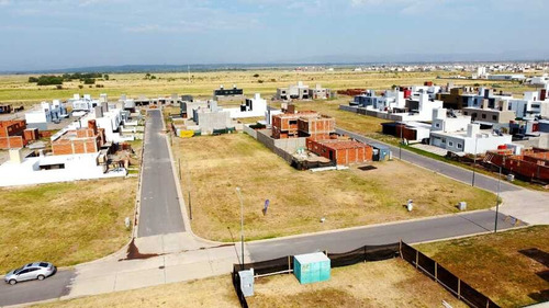 San Ignacio Village . 373m2 Sobre Avenida Principal Excelente Ubicación