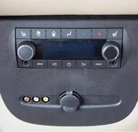 #c Perilla De Radio Volumen Chevrolet Silverado (8v)