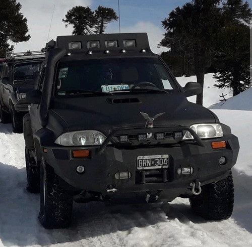 Imagen 13 de 15 de Ssangyong Musso Toyota Sw4 2010 Hilux 3.0 Srv Ii Automática