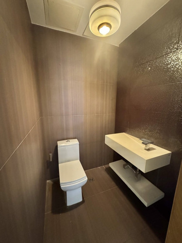 Apartamento En Naco 2da Con Terrazadistrito Nacional