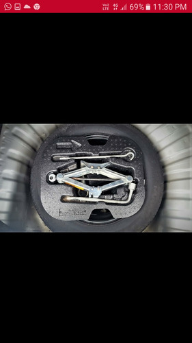 Nissan March 2013 1.0 S 5p