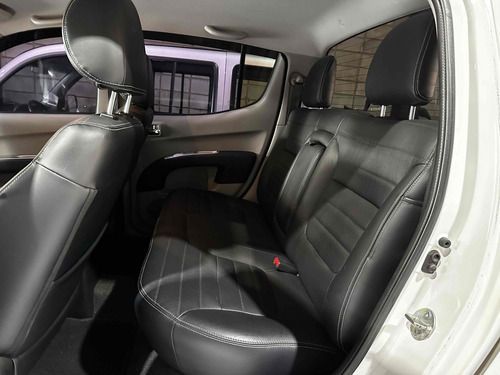 Mitsubishi L200 Triton 3.5 HPE 4X4 CD V6 24V FLEX 4P AUTOMÁTICO