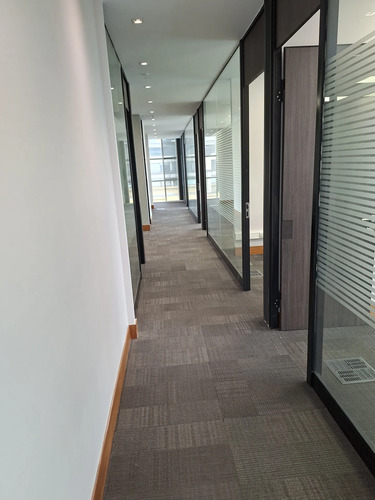Arriendo Oficina Ubicada En El Sector El Golf