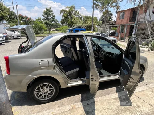 Renault Logan 1.6 Expression Fii