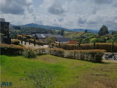Lote Con Vista En El Alto De Palmas(mls#251300)