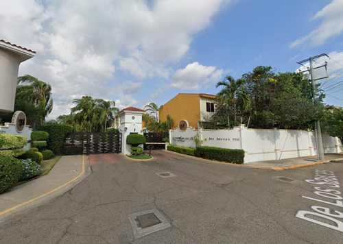 Preciosa Casa En Excelente Residencia De Culiacán, Sinaloa, Pertenece A Un Remate Hipotecario