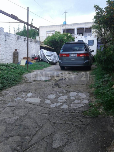 Casa En Venta Con Amplio Terreno En Col. El Carmen, Guadalajara, Jalisco