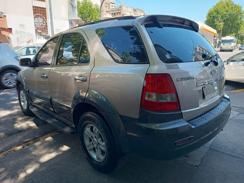 Imagen 6 de 13 de Kia Sorento Ex Td Todo Terreno 2006