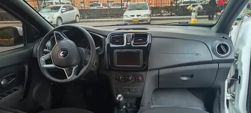 Renault Logan 1.6 Authentique