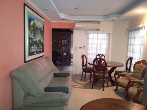 Imagen 11 de 11 de Hermoso Townhouse En Venta En Urb Araguama Country Andrews Rivero 04124959888