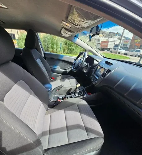 Kia Cerato Pro Sx 2nd Generacion 1.6cc Mt Aa