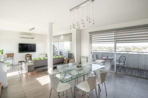 Penthouse Único En Haedo Con Terraza Y Cochera