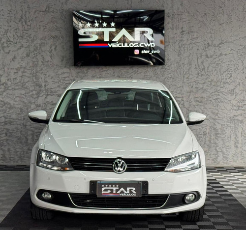 Volkswagen Jetta 2.0 Tsi Highline 211cv Gasolina 4p Tiptronic
