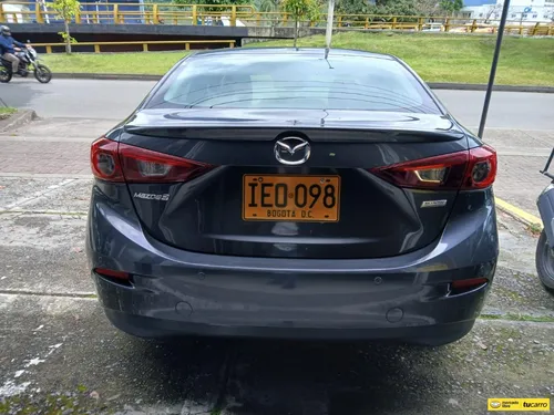 Mazda 3 2.0 Touring