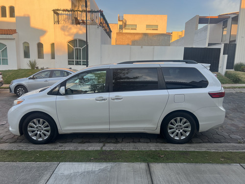Toyota Sienna 3.5 Xle V6 Qc At