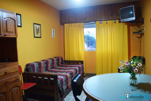 Imagen 4 de 10 de V003- Oportunidad!!!!!departamento 2 Ambientes Con Cochera Semicubierta