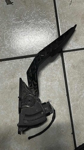 Pedal De Aceleración Silverado 11-1220972082 Ml1101 (Usado)