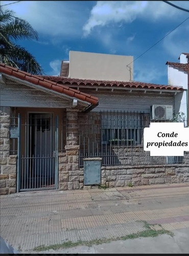  Venta De Casa Tipo Ph De 2 Ambientes - Haedo Norte