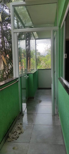 Vendo Um Lindo Sobrado Localizado No Litoral Norte Ubatuba Pouco Tempo De Construção E Bem Localizado.