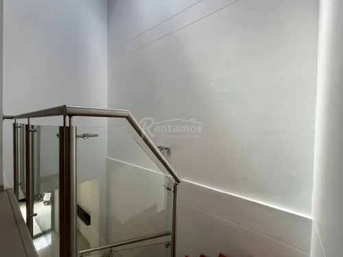 Casa En Arriendo En Loma Del Atravesado. Cod A776020