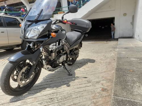 Imagen 3 de 5 de Suzuki Vstrom 650