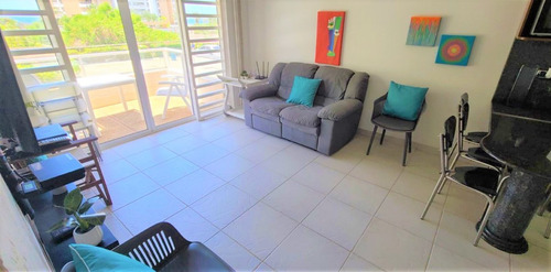 Imagen 21 de 29 de Precioso Y Acogedor Apartamento En Alquiler De Vacaciones Frente A La Playa Y A Pocos Pasos Del Club De Playa Del Hotel Tibisay Isla Margarita