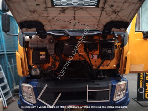 Imagem 7 de 17 de Volvo Vm270 2015 Bau