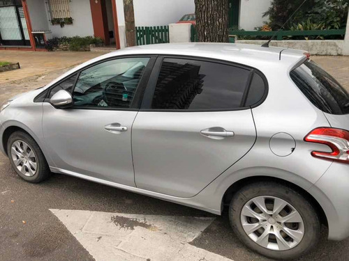 Peugeot 208 1.5 Active 2014