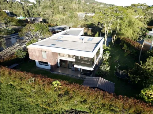 Vendemos Casa Moderna En El Alto De Las Palmas Envigado