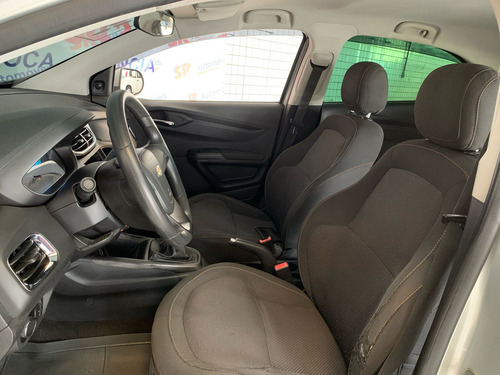 Chevrolet Onix Onix 1.0 LT SPE/4
