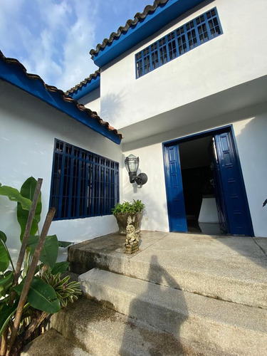 (vf35) Quinta Al Mejor Estilo Colonial Moderno En Venta. Colinas De Guataparo, Negociable