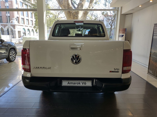 Imagen 8 de 15 de Volkswagen Amarok V6 Comfortline 258cv 4x4 At My23 #17