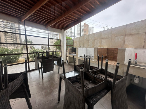 Edificio Av El Sauce (1 Est. 1 Bod.) Piso 17