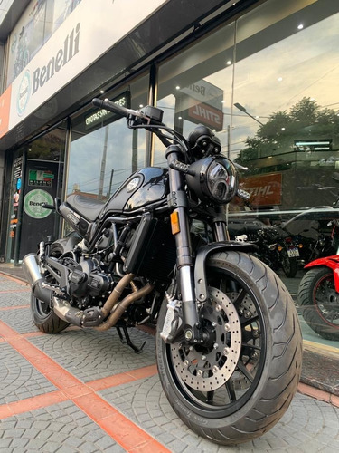 Imagen 3 de 22 de Benelli Leoncino 500 - Milano Motos
