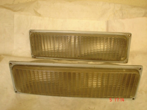 Par Cuarto Frontal Para Chevrolet Pu C/k Suburban 1988-1998