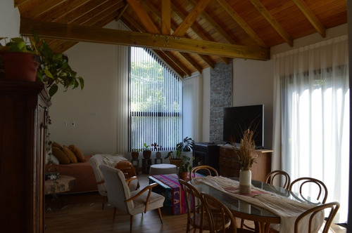 Imagen 5 de 13 de Casa En Bosque Peralta Ramos Para 2 Adultos Y Hasta 2 Niños