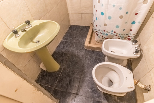 Imagen 8 de 30 de Ph 2 Ambientes Parque Chacabuco Primer Piso Con Terraza