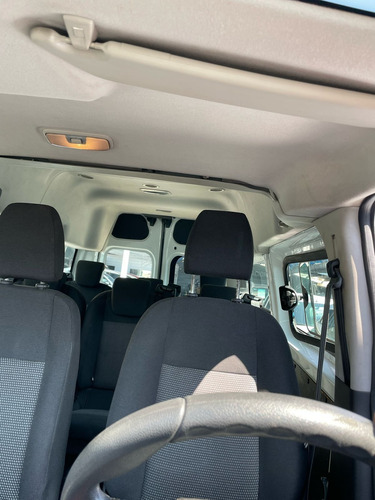 Ford Transit 2.2 Pasajeros Larga Custom Mt