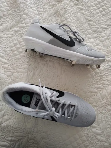 Nike cortez top en caja