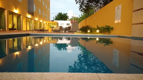 Hotel En Venta De 70 Habitaciones Sobre Calle Principal De Mérida Centro