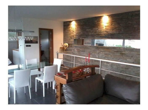 Casa En Venta De 3 Dormitorios En Punta Piedras (ref: Bpv-2507)