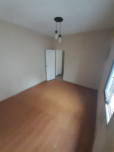 Imagen 15 de 21 de Venta Departamento 2 Ambientes Bernal