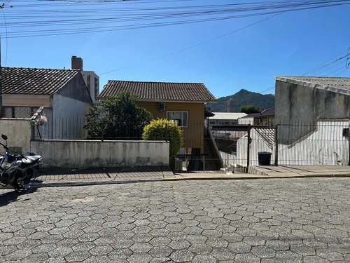 Terreno Com Casa Tabuleiro / Camboriú-sc