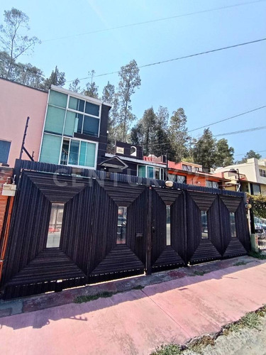 Casa En Jardines De Satelite, Naucalpan, Edo. De Mexico